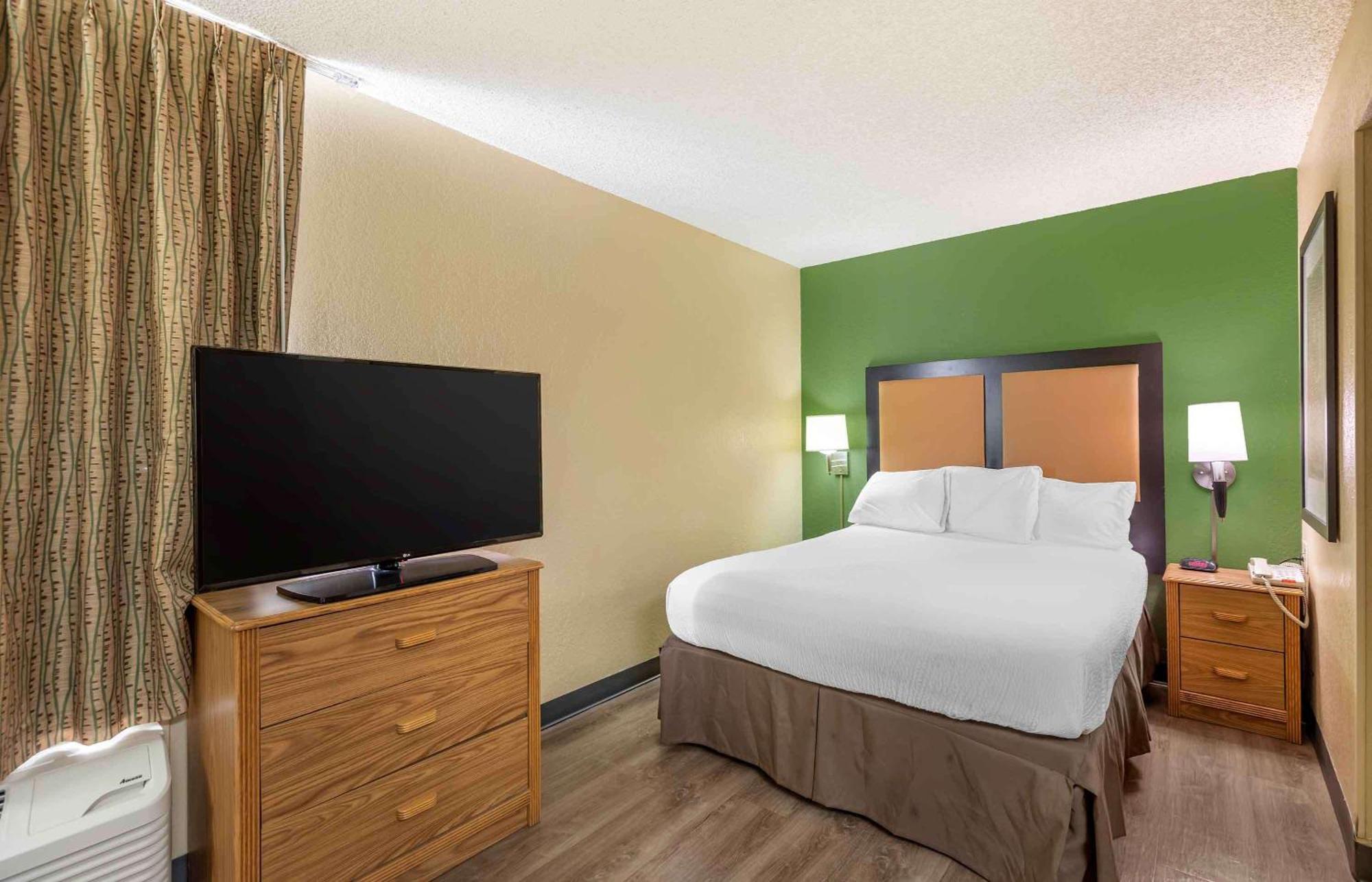 เอ็กซ์เทนด์ สเตย์ อเมริกา เลกแมรี 1040 กรีนวูดบูเลอวาร์ด Hotel ภายนอก รูปภาพ